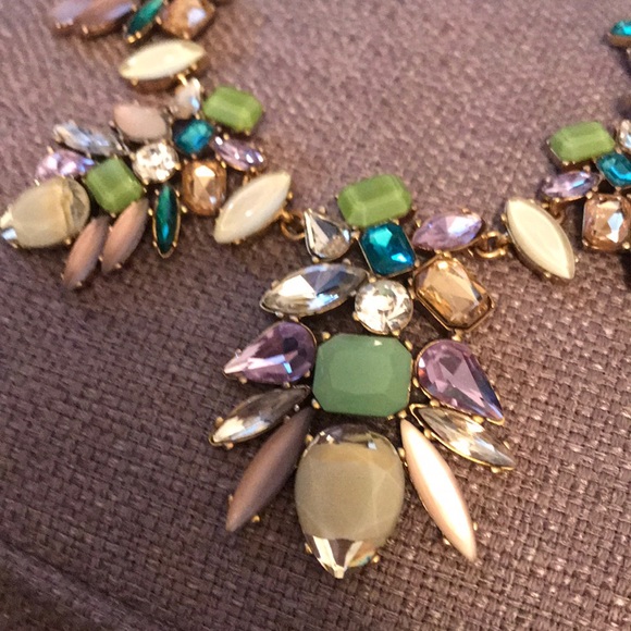 Statement necklace - Picture 2 of 3